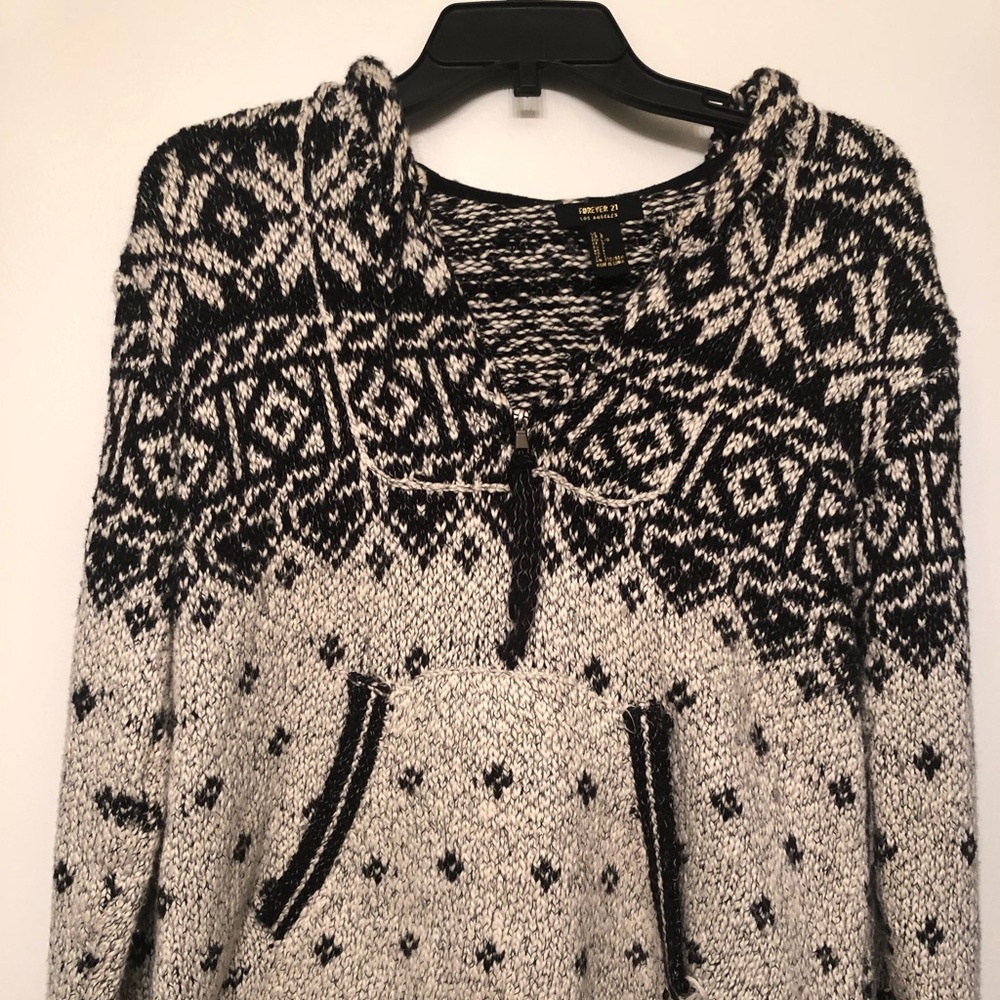 Black & grey hoody sweater